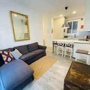 Modern In Romantic Quarter Appartement